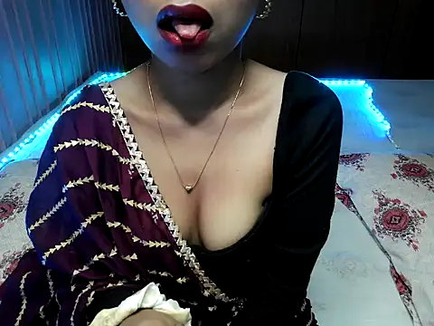 Wild_Doll_Annie77 - ass spit