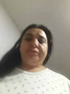 Dalila_Cobain - Show boobs, pinching nipple, Spit them