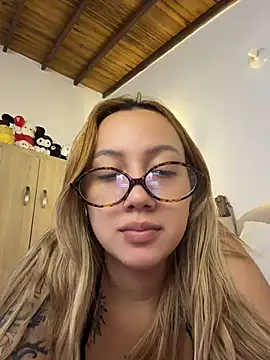 Rebe_ - Show asshole