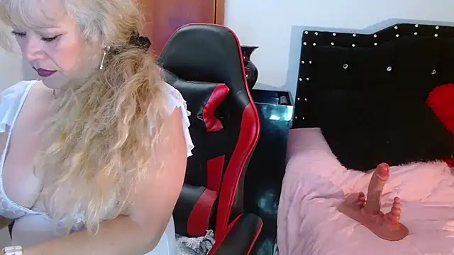 Ursulawhite69 - SQUIRT RAIN