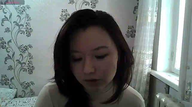 QuyenLuellen - play around with my T-shirt