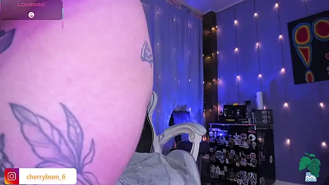 Cherrybom_ - anal with glass dildo