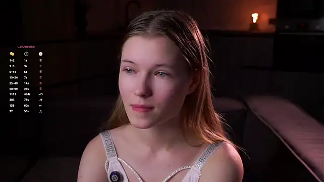 LynHillaire - Tease with my cutie shorts
