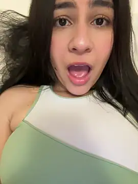 CuteKira7 - Naked + dildo play -> ticket 24