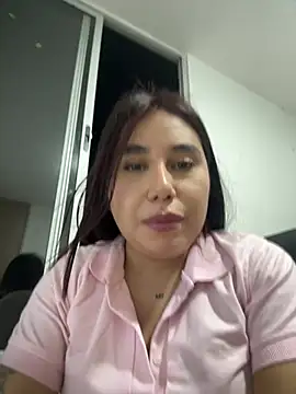 Sophie_Dreamss - wet me near my partner
