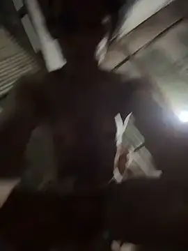 Girl_docinho - Peladinha com Óleo mostrando tudo !!!!!!