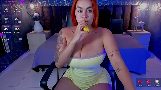 Miapichxs - ⭐ show boobies with oil ⭐