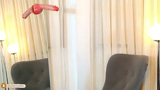 Lissetlong69 - Naughty Blowjob on the mirror