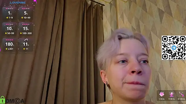 Michelle_Blond - spank ass