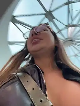 Jucie_Boom - MAKE RISKY ASS SLAP IN SHOESHOP😳