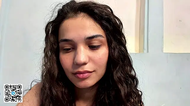 BrendaBennett - replace panties with hands