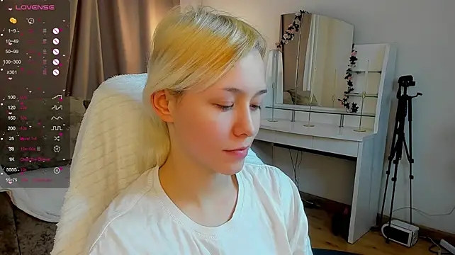 EmilyTrase - lick lips