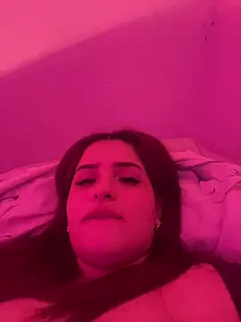 Hellochula777 - Show bien mojada