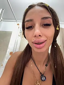 BlueEyes_BB - Keep me horny in shower