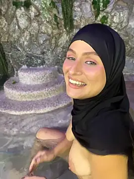 Aisha_k - naked and sensual dance