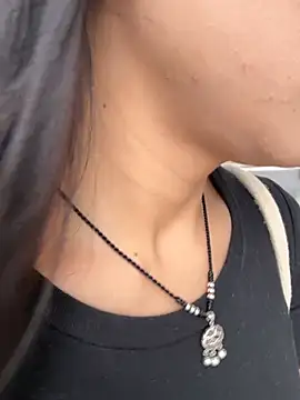 MS-520 - 指定一个妹妹在户外尿尿