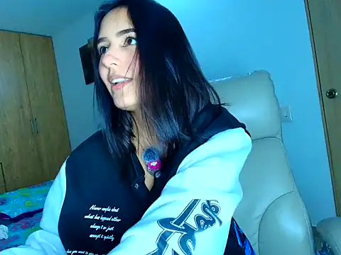 Danae_999 - control toy 1 min