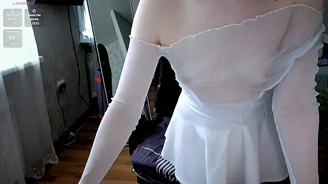 Little_Soph - I dance naked for 15 minutes