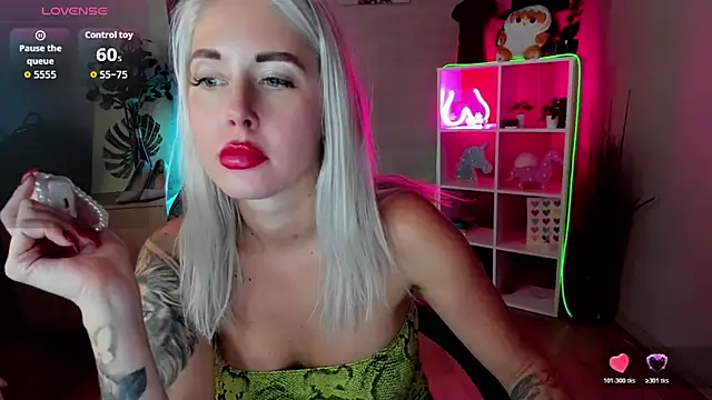 Mermaid_N - Show u something hot