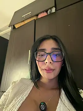 MiaSofia__ - I'm showing off my outfit.👗👘🙈