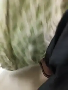 Lily-Darlling - Ass show without panty