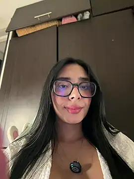 MiaSofia__ - I'm showing off my outfit.👗👘🙈