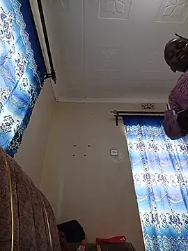 Ebony_emmah - Oil tits