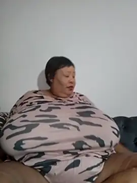 Nancy111 - Make Me cum and squit in my toy