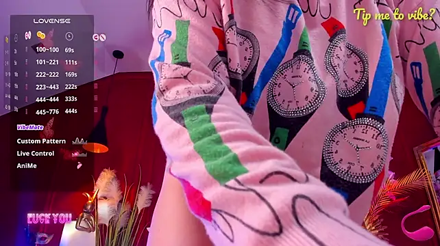 Mayzzie - spread pussy