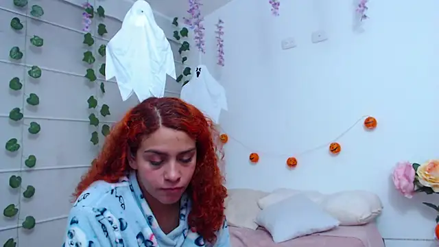 Sarabubbie - Get Naked