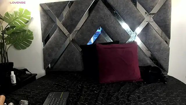 Aria_rose5 - LUSH CONTROL + FINGERS IN PUSSY