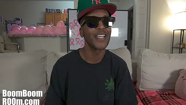 Boomboomr00m - Pussy Play 🌸 LT Chooses Pink Toy(s)