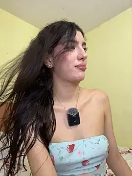 Emily-hottson - One finger isnide in my asshole🍓❤️‍