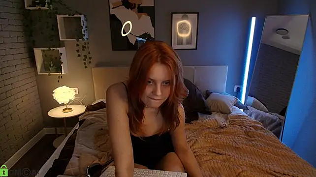 Alisa_Laurent - Ride the pillow