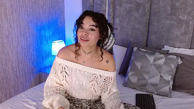 KatherineGomez - to see nipples up close