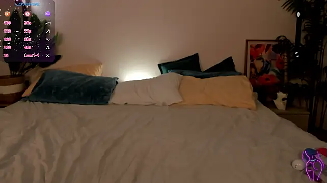 Passi_lover - teasing pussy with a dildo