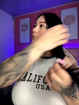 Megaan__More - 💖free up my boobs💖