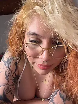 YunoRose_ - Flash boob 🥰