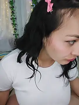-ElinaXXX- - ❤️ FINGER IN PUSSY 🌸