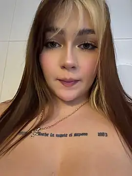 Daniela_ruizz - Milk in Titts +Ahegado