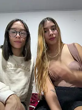 Lucy_lu01 - Show pussy and show tits