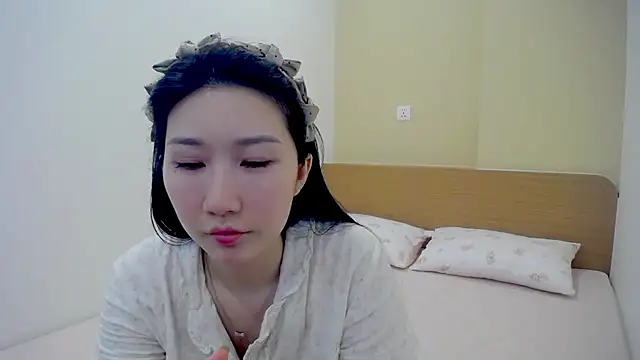 Asiagirll - MAKE ME HAPPY