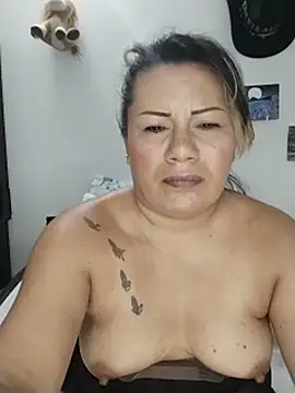 Angi_daw - dildo in my pussy and squirt