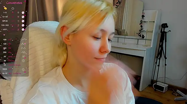 EmilyTrase - lick lips