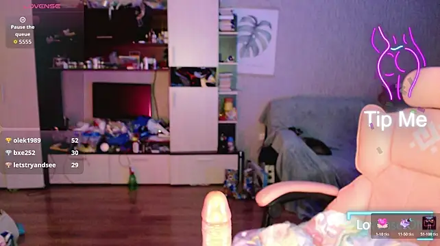 Mischellemeow13 - ass teasing