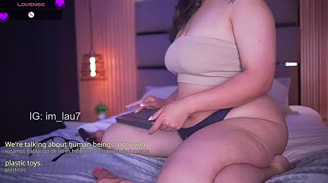 Lauroberts7 - MILK IN MY BIGASS💦🫗🍑🥛♥️💖💦🧊❤️🍌💦