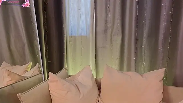 JessRosen - bounce my boobs close up