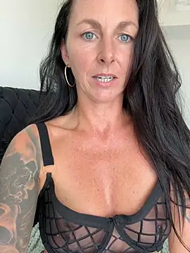 Mel-Mia - Start your day Right ❤️