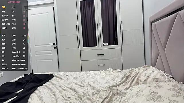 Wow_Akemi - 🍒SQUEEZE BOOBS🍒