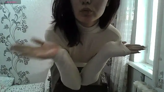 QuyenLuellen - Lick my sweet lips